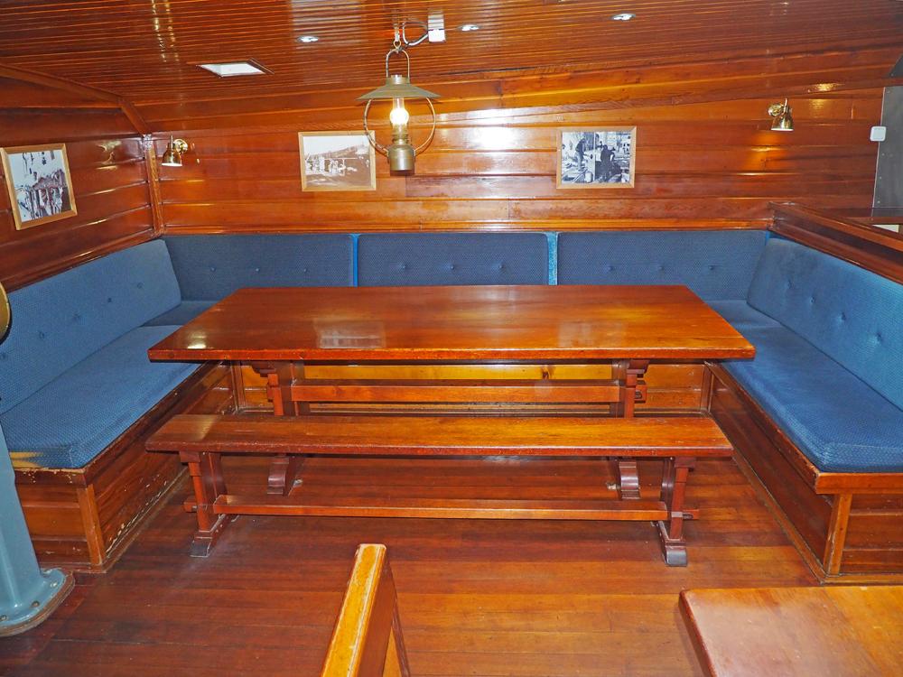 Cabin en avant, H&eacute;bergements